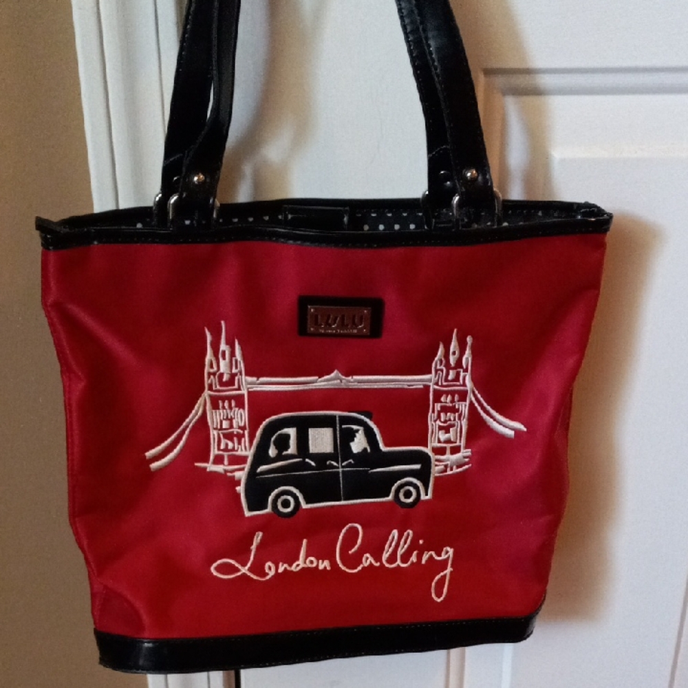 LULU london Calling London Tote